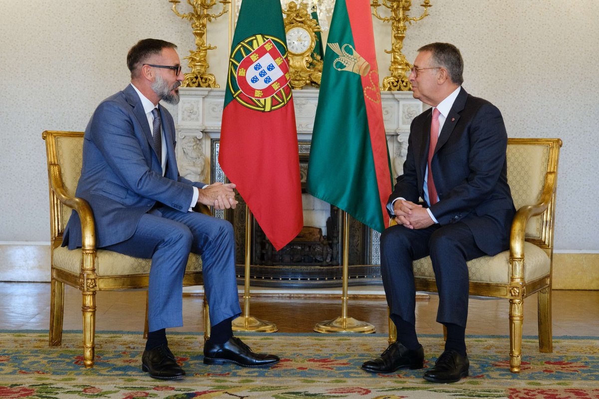 akdn's tweet photo. His Highness Prince Rahim Aga Khan V was received today at Belém Palace by the President of the Portuguese Republic, António José Seguro. 

The meeting was an opportunity to exchange views on the strong relationship between the Ismaili Imamat and Portugal, and on the main partnership projects under way. 

His Highness and the President reaffirmed the importance and strength of the relationship between the Ismaili Imamat, the Aga Khan Development Network (AKDN) and the Portuguese Republic, which is founded on ongoing collaboration and a shared set of values. 

Before his meeting with the President, His Highness also met the Minister of Foreign Affairs, Paulo Rangel, at the Necessidades Palace. They exchanged views on the Ismaili Imamat’s relationship with Portugal and with Portuguese-speaking countries, as well as on the current international situation. 

The Ismaili Imamat has its Seat in Portugal under the Agreement signed with the Portuguese Republic on 3 June 2015 and subsequently approved by the Assembly of the Republic. 

The Ismaili Imamat is a supra-national institution, established in accordance with the applicable customary international law, representing the succession of Imams since the time of the Prophet Muhammad. His Highness Prince Rahim Aga Khan V is the 50th hereditary Imam of the Shia Ismaili Muslims, and the Chair of AKDN. 

For more than four decades, the relationship between the Ismaili Imamat and the Portuguese Republic has reflected a shared commitment to pluralism, inclusion and a global vision of human development. AKDN has also been active in Portugal for several decades, with the Aga Khan Foundation beginning its work in the country in 1983. 

Photos: Miguel Figueiredo Lopes / Presidency of the Republic, AKDN / Luís Filipe Catarino