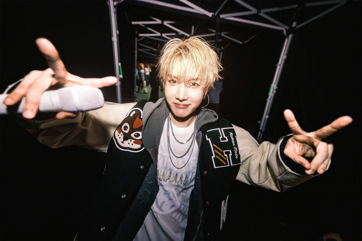 Hope942013's tweet photo. I vote for #ARIASBTS at the 2026 ARIA Music Awards https://t.co/5ziP9XfAUZ