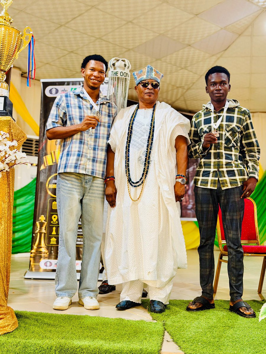 toluwanyme's tweet photo. A decent performance at the 2026 South West Chess Championship. Finished tied for 1st alongside IM Femi Balogun and Osayande Kingsley #chess #fide #Competition https://t.co/ykFVu9tbHS