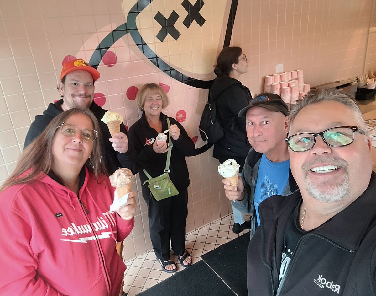 UrCalgaryRealtr's tweet photo. This year's Ice Cream Social! Thanks to all who swung by! 🍦
... More pictures to come.
#RealEstate #Realtor #Realty #Property #HomeSearch #RealEstateAgent
#RealEstateLife #RealtorLife #RealEstateTips #TopProducer #RealEstateBroker
#cir #calgary #yyc https://t.co/d6EQZmnx5K