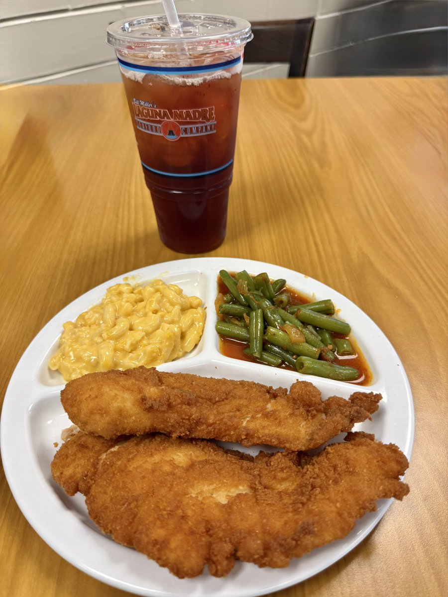 NancyMoralesATX's tweet photo. #seafood   #austintexas  #atx  #lagunamadreseafood

🐟   AUSTIN,  TEXAS  &  cedar park Texas 
have few to none fish places 
therefore  LAGUNA  MADRE would do great 
……. lots of bbq places so no more Bill Miller BBQ  needed however  
Laguna Madre Seafood Company  
YES 
https://t.co/dJueQf70Uv

💭