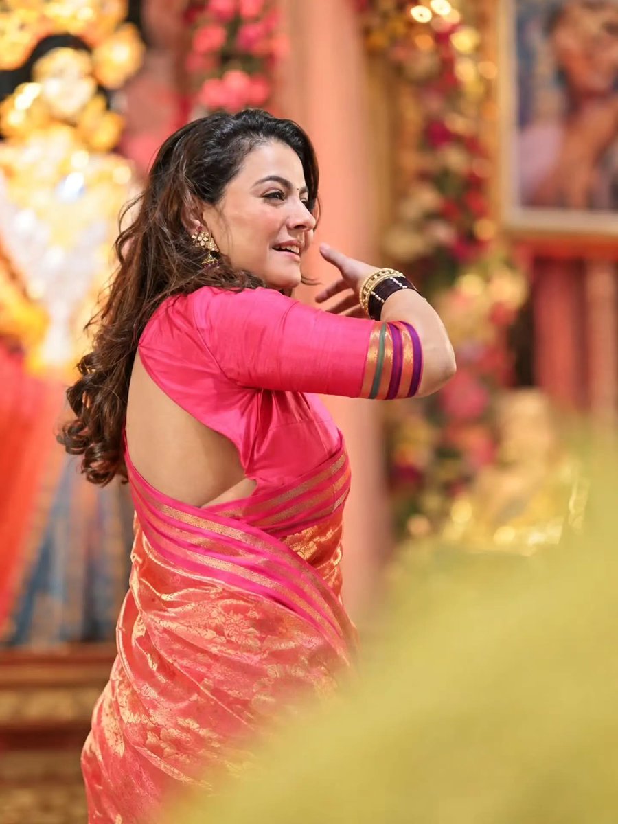 iam___smash's tweet photo. Kajol 😍 https://t.co/PZBBCAEW6V