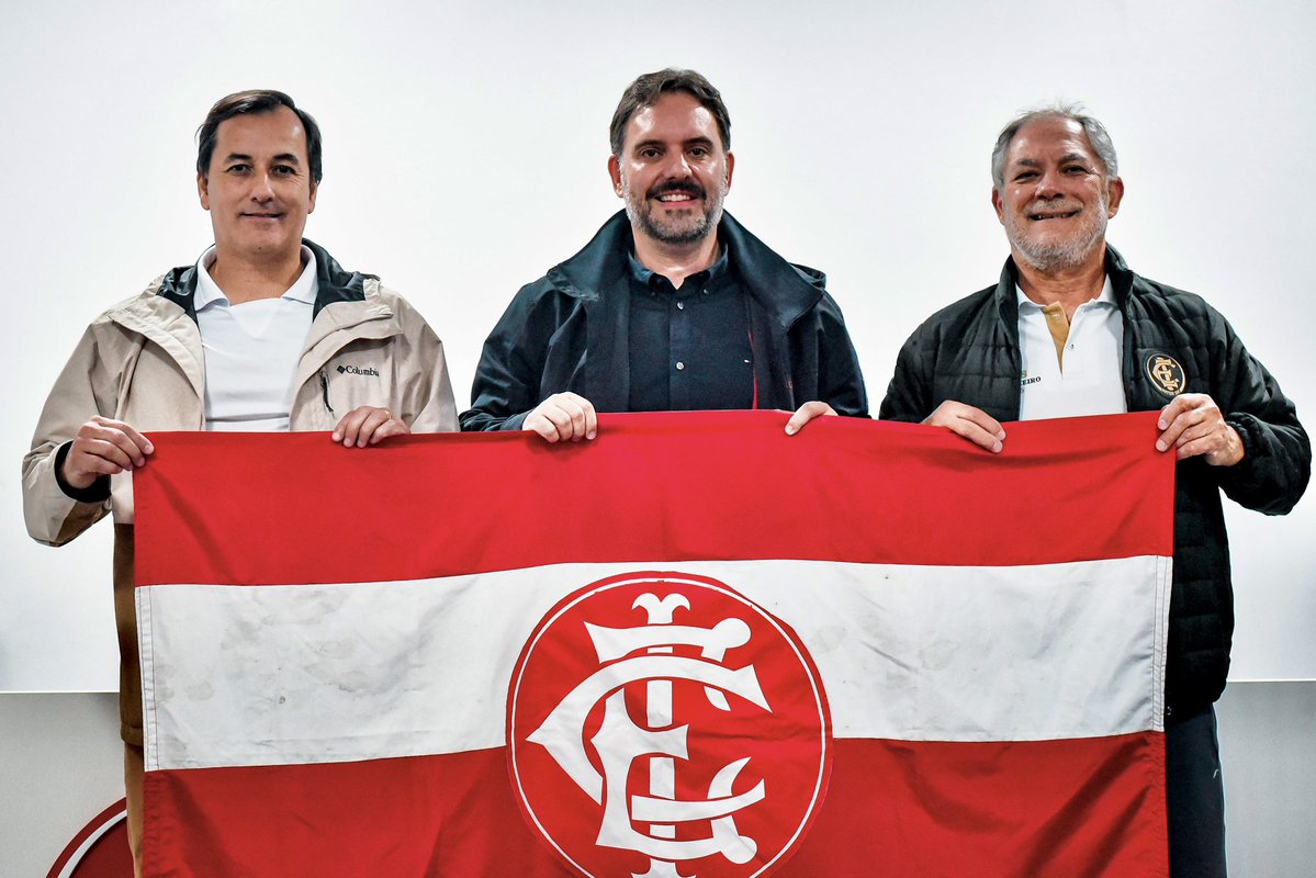 intersmoficial's tweet photo. 🔴⚪ INTER SM TEM NOVA DIRETORIA PARA O PERÍODO 2026–2028

Nesta noite, foi eleita a nova Diretoria do Inter SM para o período 2026–2028.

Presidente: Tiago Lippold Radünz
1º vice-presidente: Newton Joél Barcelos
2º vice-presidente: Cezar Eloy Saccol

📸 Renata Medina https://t.co/buGw11zpqY