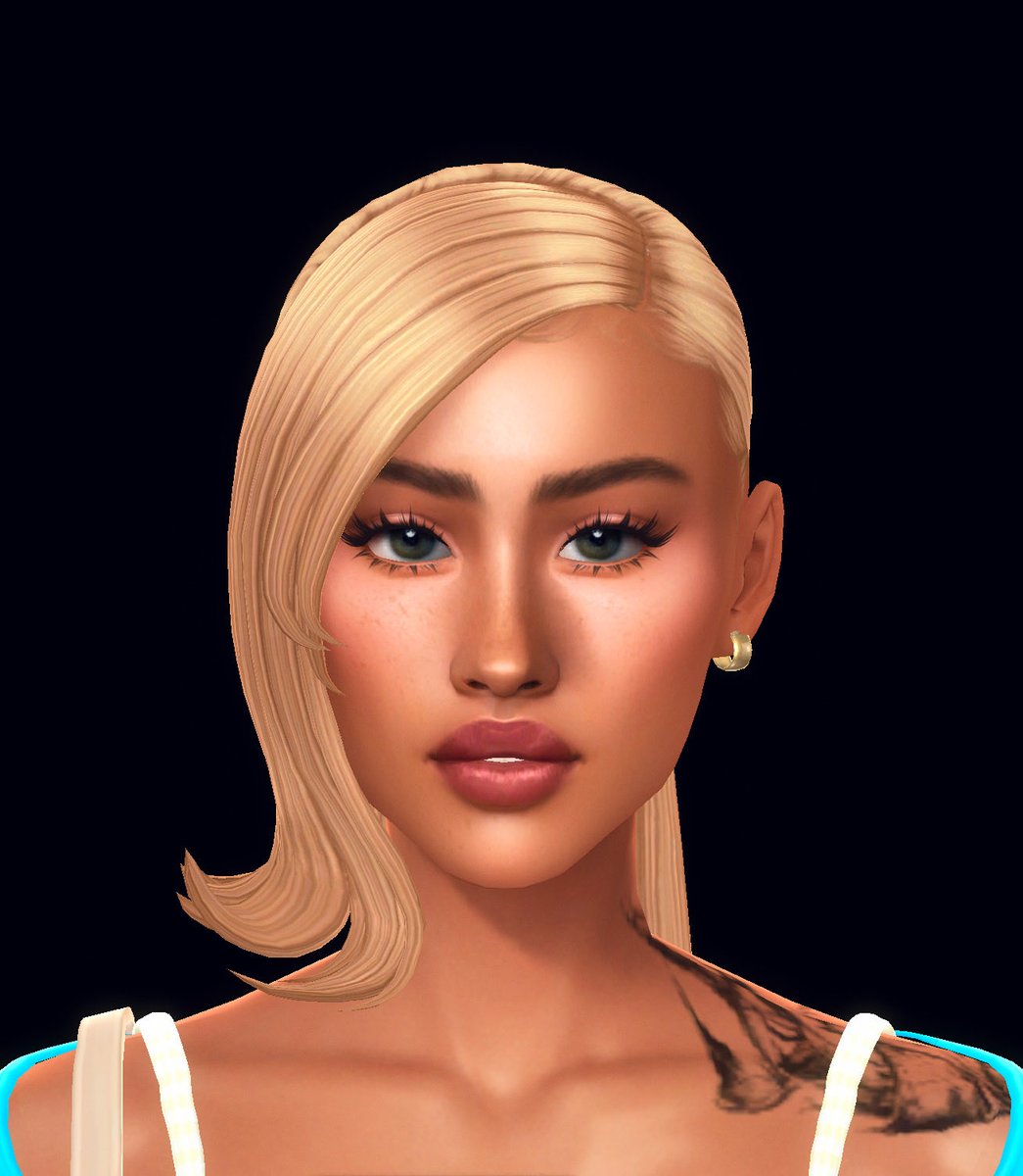 Stckisims's tweet photo. Fixed my game and went straight to the AH00B salon

#ShowUsYourSims https://t.co/toiGXWir8T