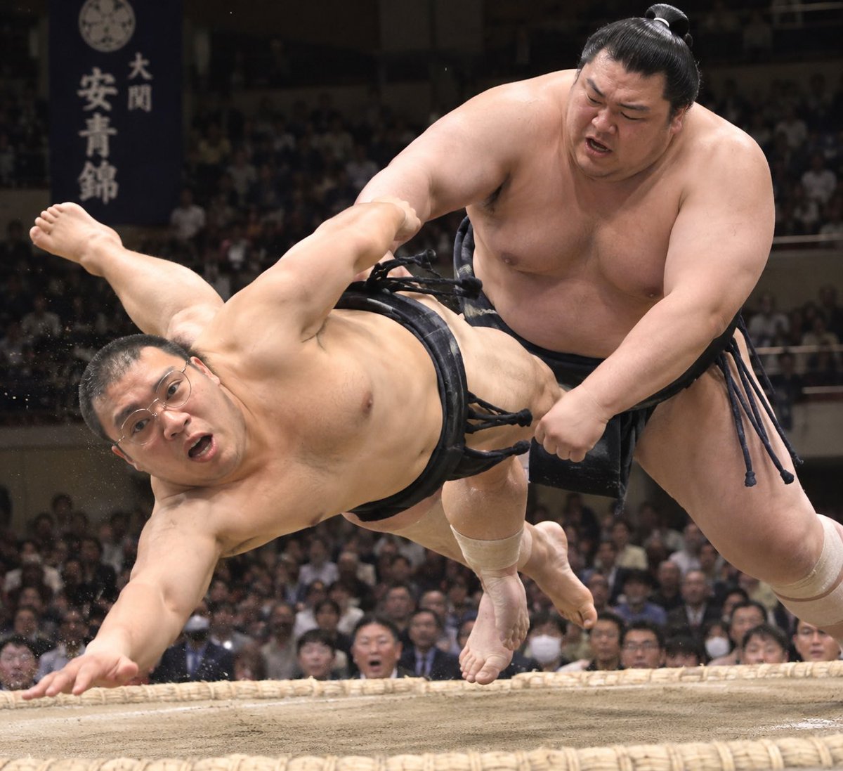 DF501234's tweet photo. またしばき隊か。
名前は『鈴木堅登』
コイツは自分が犯罪をやっている事を自覚してない様だな。
石井孝明氏への嫌がらせなんかは言論の自由を侵害している。
#しばき隊撲滅
#しばき隊にツッコミを入れよう
#鈴木堅登
#選挙妨害は犯罪 https://t.co/hVaiFgtWY2