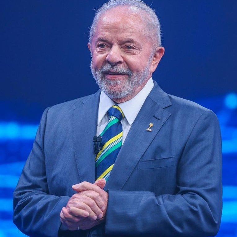 stagepopbr's tweet photo. Lula está GANHANDO MUITO SEGUIDORES no Instagram durante sua sabatina no SBT. https://t.co/iYKoxctty7
