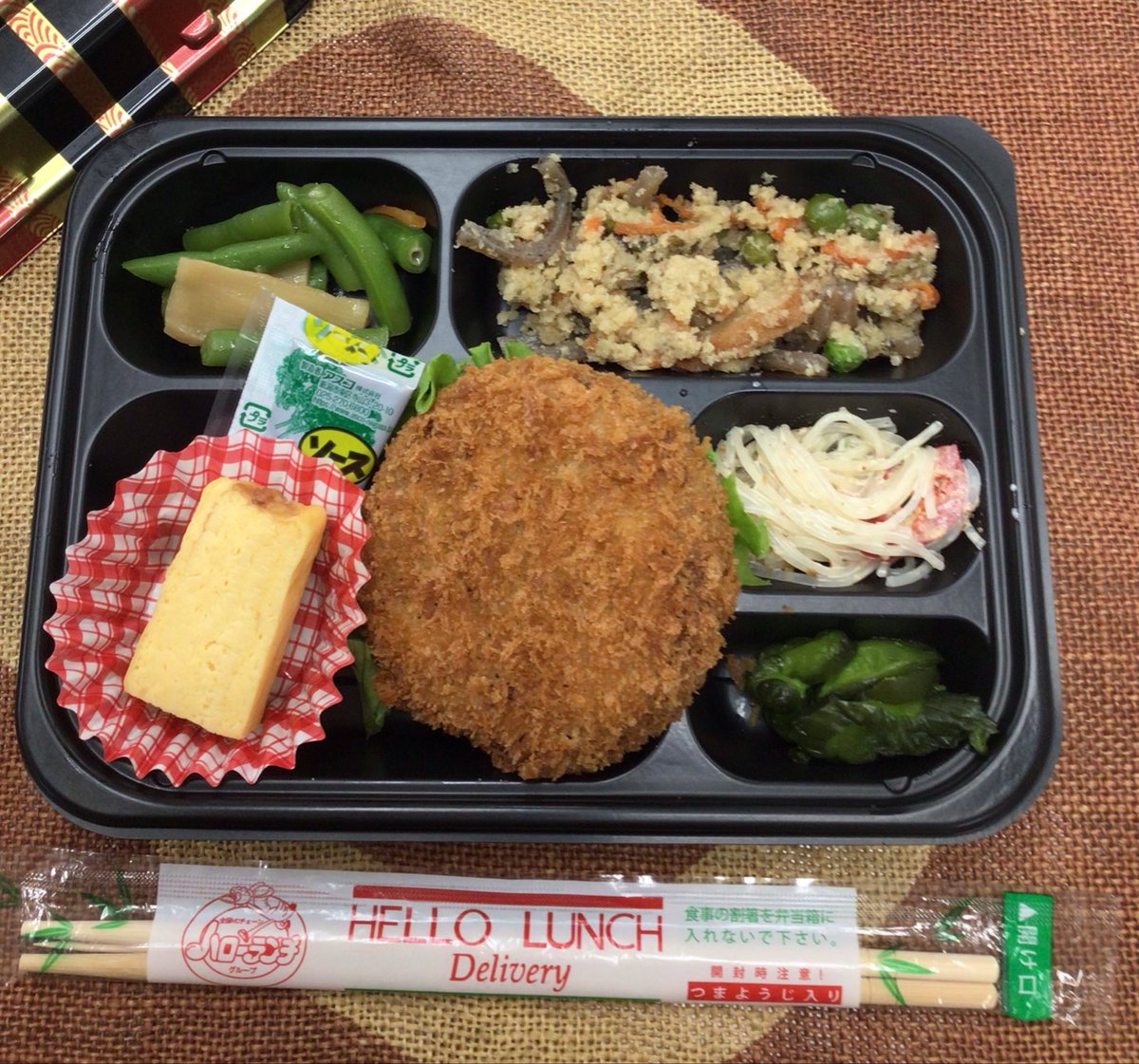 hellolunch_muro's tweet photo. 2026/10/20お弁当です🍱♪

※途中、材料が足りなくなった場合
お写真と内容がアナウンス無く
一部異なる場合がございます。
ご了承下さいます様お願い申し上げます

#室蘭市　#登別市　#室蘭弁当　＃登別弁当
＃室蘭配達　#らんらん室蘭 https://t.co/FcS2ozPKbO