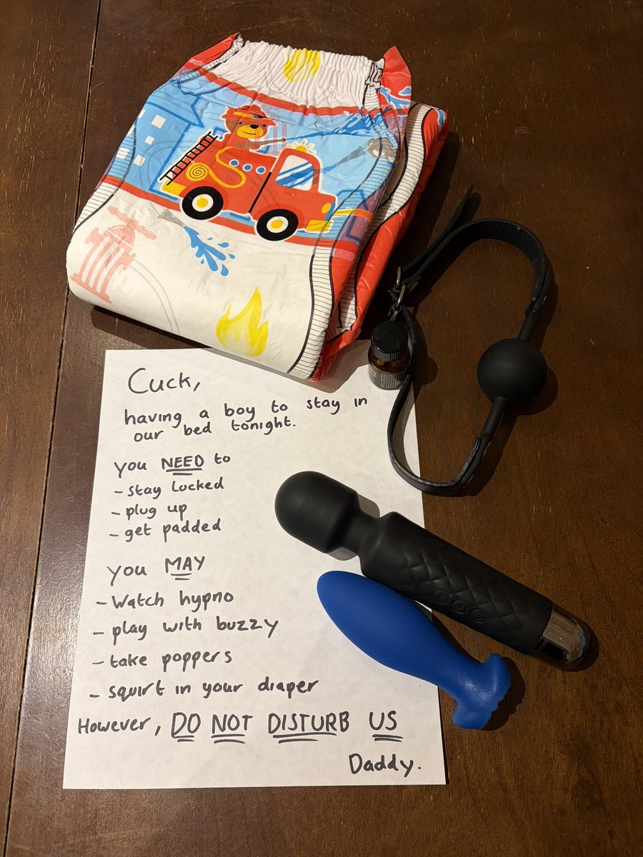 PaddedCuck's tweet photo. Come home from a long day at work to find this on the kitchen table for me 🥵🫣

This is how you become a good locked diaper cuck. https://t.co/PnTHNWjV7X