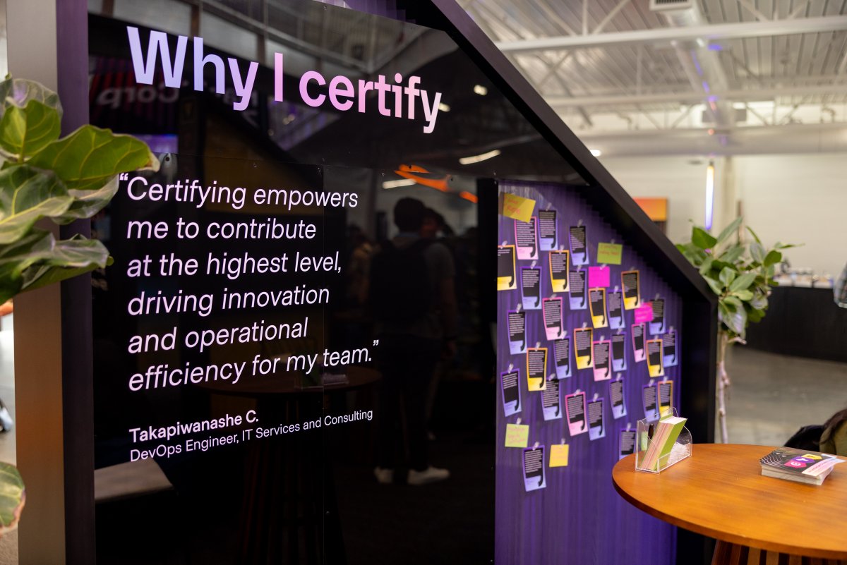 HashiCorp's tweet photo. Counting down the days that we'll get to see this again... 🤩

HashiConf at @IBM TechXchange is next week! Build your agenda now and find your top sessions. 

See you soon in Atlanta. 🛫 https://t.co/vsC3bZs4cX https://t.co/plRdRqtldP