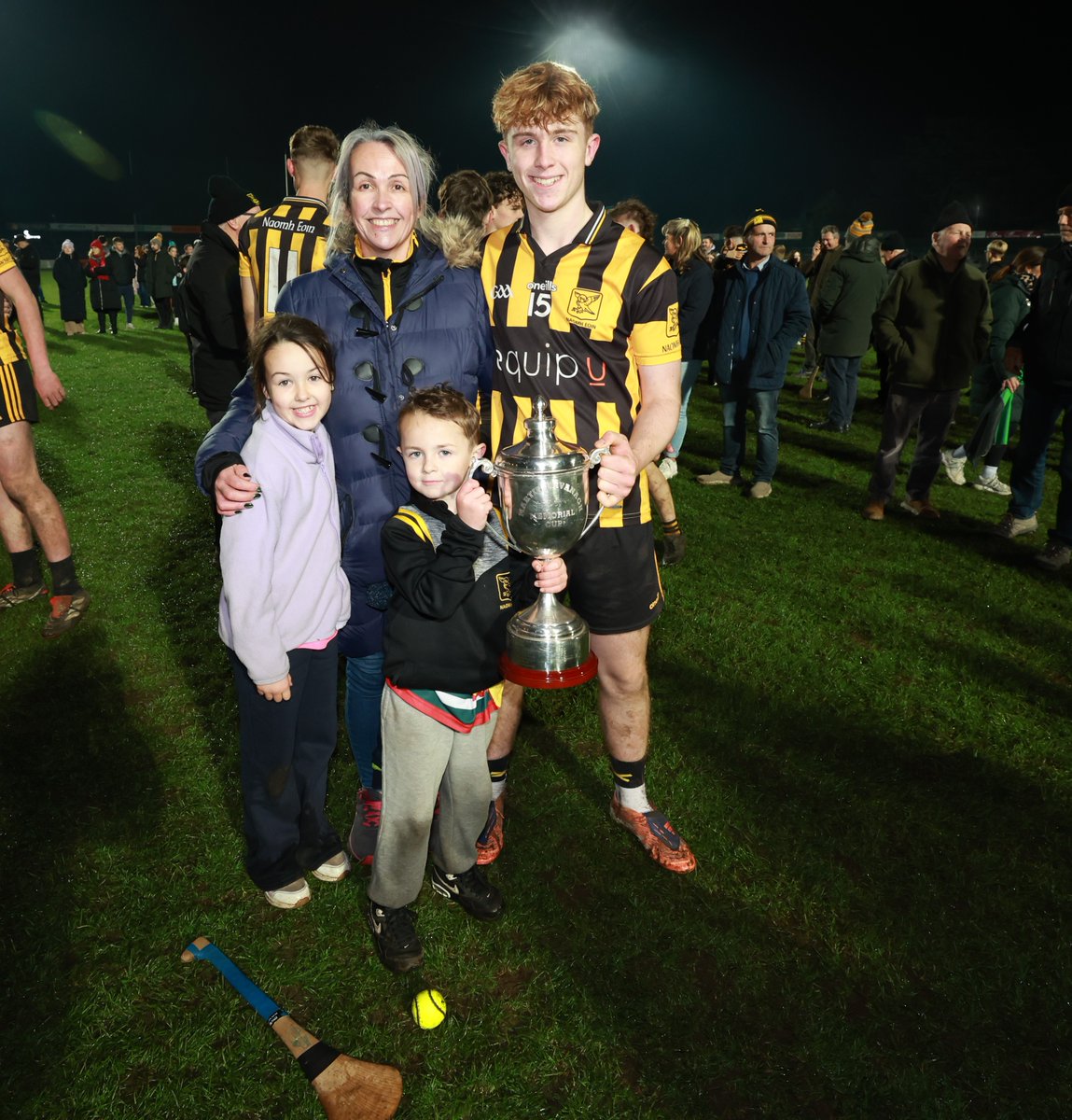 pgahern's tweet photo. Fantastic game of hurling in NCP on Monday night! Just fantastic and great to be there and take some shots of the joy of the victory for Naomh Eoin and some of the families! @Carlow_GAA @Natsport @kclr96fm @TheLeftWingBack @NaomhEoin_GAA https://t.co/OXx6XPWMCT