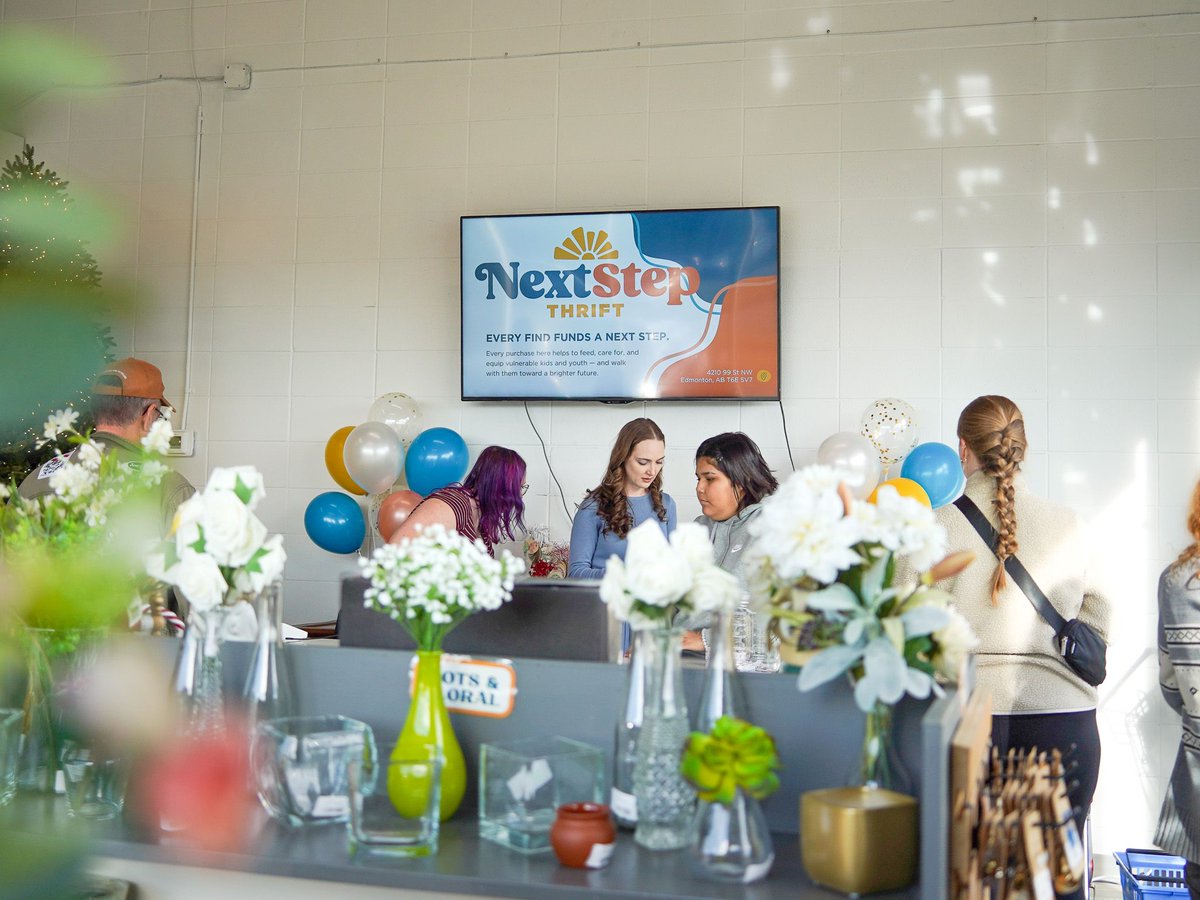 HopeMission's tweet photo. Thank you to everyone who came to the Next Step Thrift grand opening on Saturday. Live music, door prizes, free food and drinks. 

Missed it? We are at 4210-99 St NW, Edmonton, Mon to Sat, 9am to 7pm. #YEG https://t.co/NxA3h8JYOy