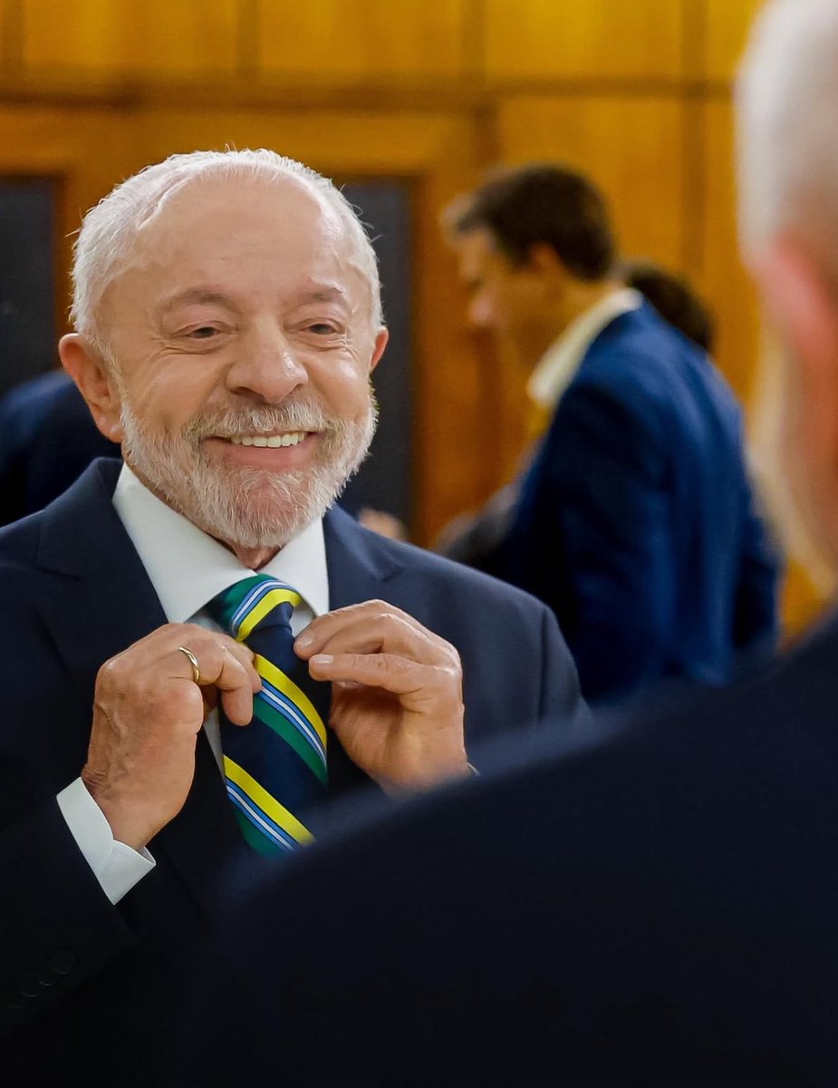 CarlosR55288048's tweet photo. Vamos...vamos....Lula.
#ShowDoLulaNoSbt https://t.co/vQNb7afoP3