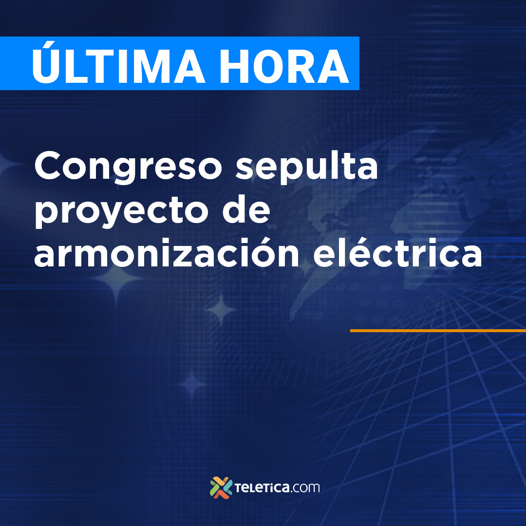 Telenoticias7's tweet photo. Nota completa aquí: https://t.co/ALRhWHm7mI. | El oficialista Pueblo Soberano no encontró los 38 votos para poder aprobar la propuesta en segundo debate. https://t.co/A3cpZOkuf3