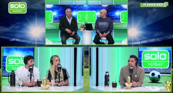 FcPichiErbes's tweet photo. Maravillosa visita en el día de hoy en #SoloFutbol . El gran Beto dijo presente! 💙💛💙 https://t.co/MgdQaCBp8A