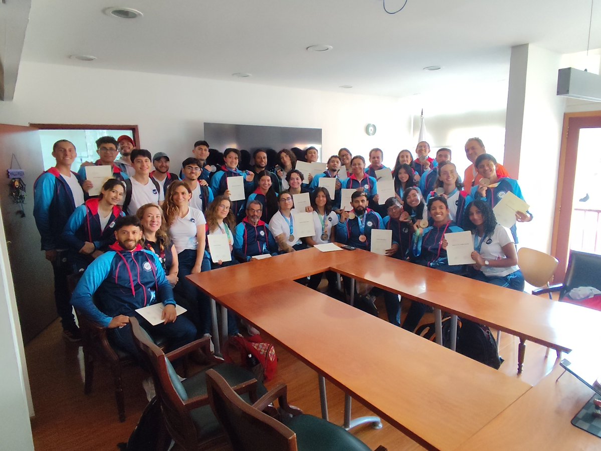 BogotaUNAL's tweet photo. 🏅 ¡Orgullo deportivo de la @BogotaUNAL. La Sede Bogotá reconoció a sus deportistas de los Juegos ASCUN 2026: 143 estudiantes, 24 medallas 🥇, puesto 13 nacional entre 110 universidades y 1° entre las de Bogotá. @BienestarUNAL respaldaron con la atención integral. https://t.co/9tmuHp9ks7
