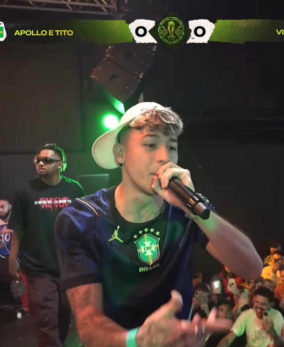 geoduarte_'s tweet photo. o apollo ta sem a camisa da mibr hoje, encantada https://t.co/pEcga7DPyV