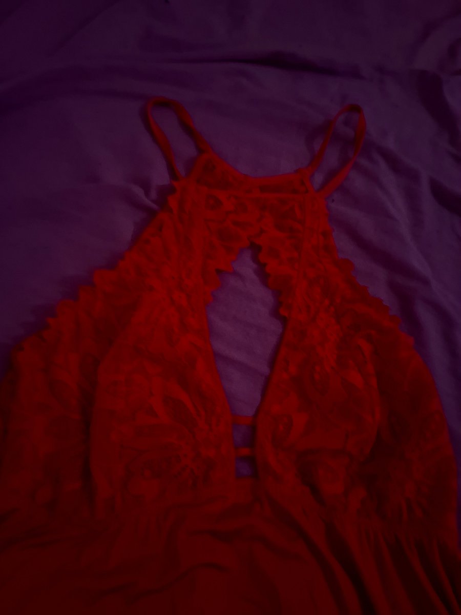B1u3_B4ss1st's tweet photo. Okay what the fuck is this. That is NOT my uniform. https://t.co/smEfXBO00o