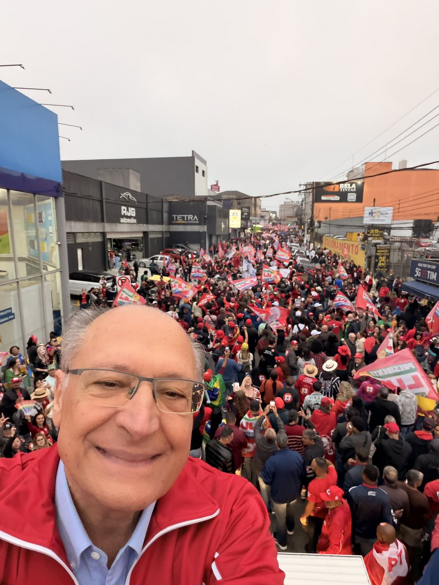 geraldoalckmin's tweet photo. São Bernardo, nosso encontro foi histórico. Assim como será a virada do presidente @LulaOficial pelo Brasil no dia 25! 🇧🇷 https://t.co/3LplKcvQod