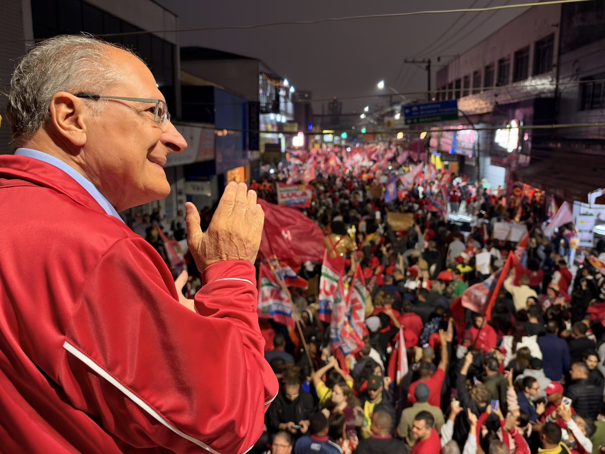 geraldoalckmin's tweet photo. São Bernardo, nosso encontro foi histórico. Assim como será a virada do presidente @LulaOficial pelo Brasil no dia 25! 🇧🇷 https://t.co/3LplKcvQod