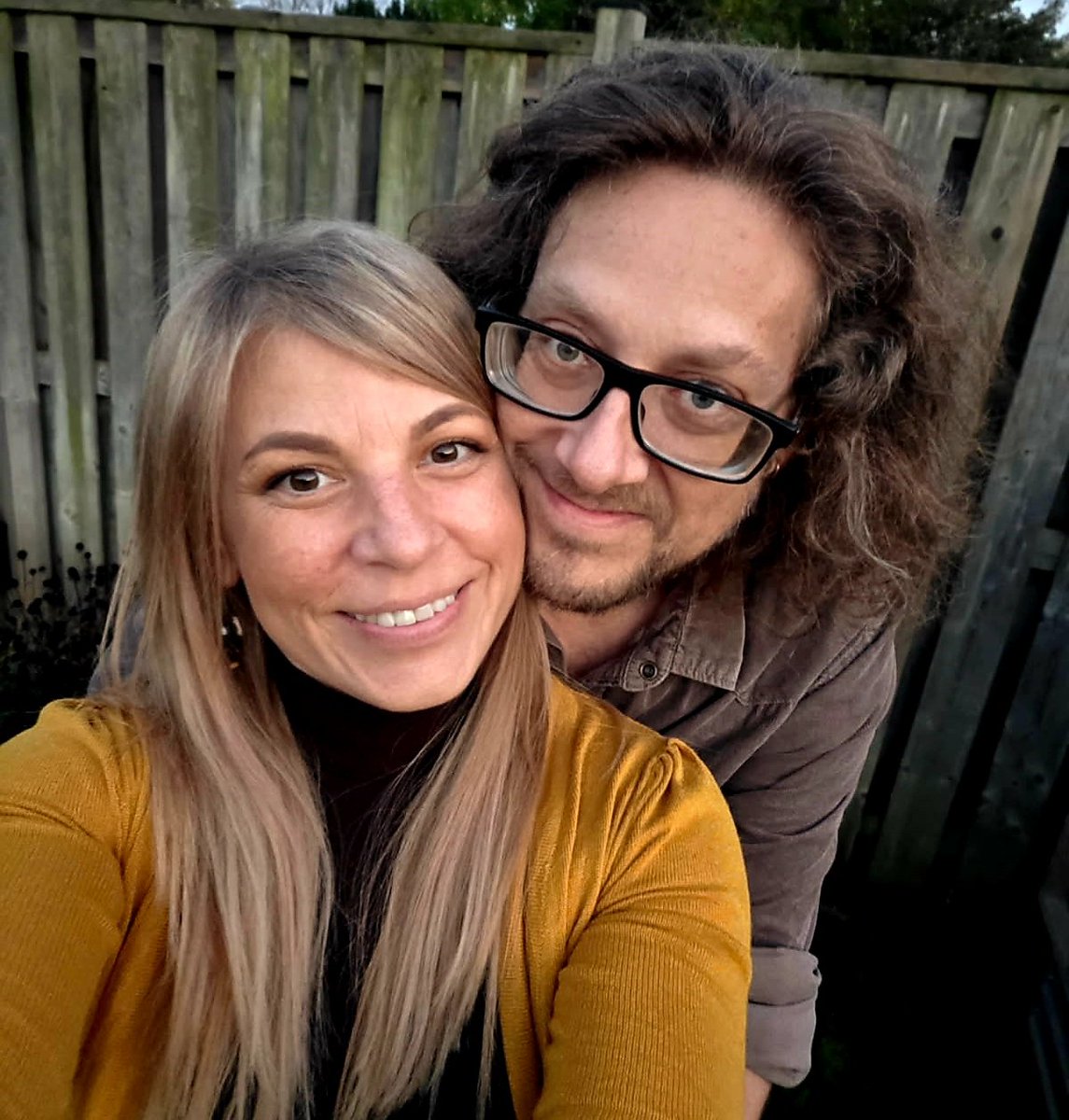CaptainSpunk's tweet photo. #NewProfilePic 'So happy together...' 😍🤓😘🎶🐢 #myfavourite #myperson #myfiance #myforever #theTurtles https://t.co/eq0GBxFlVw