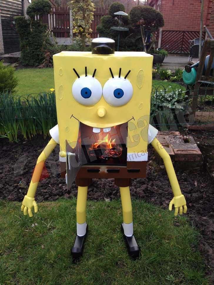 Lizard_bread's tweet photo. I’m not sure if I’m the only one who knew this, but the SpongeBob furnace you’ve all seen before was never actually a furnace, it was a wood burner!

There’s a second image of it where it’s clean https://t.co/twMIBDv7E0
