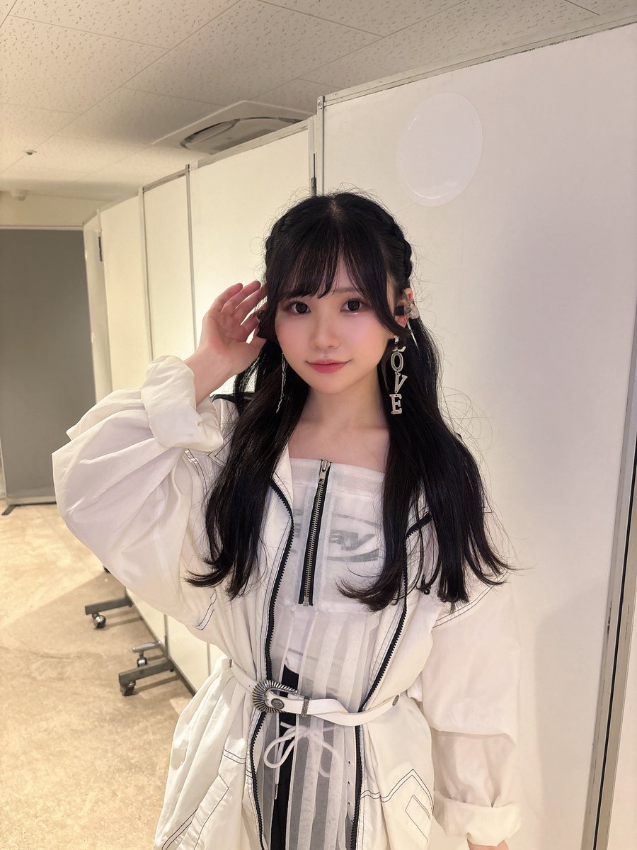 _aisha_nmb48's tweet photo. おはようしゃん🤍
よく眠れたかな？😴

本日18:30〜青春！#恋のDestination公演 です！

ペンライトは❤️×🤍
コールは"あいしゃん"です！！

コンサートが終わって一発目の公演！
気合いを入れて頑張ります💪 https://t.co/iIzk8diUZC