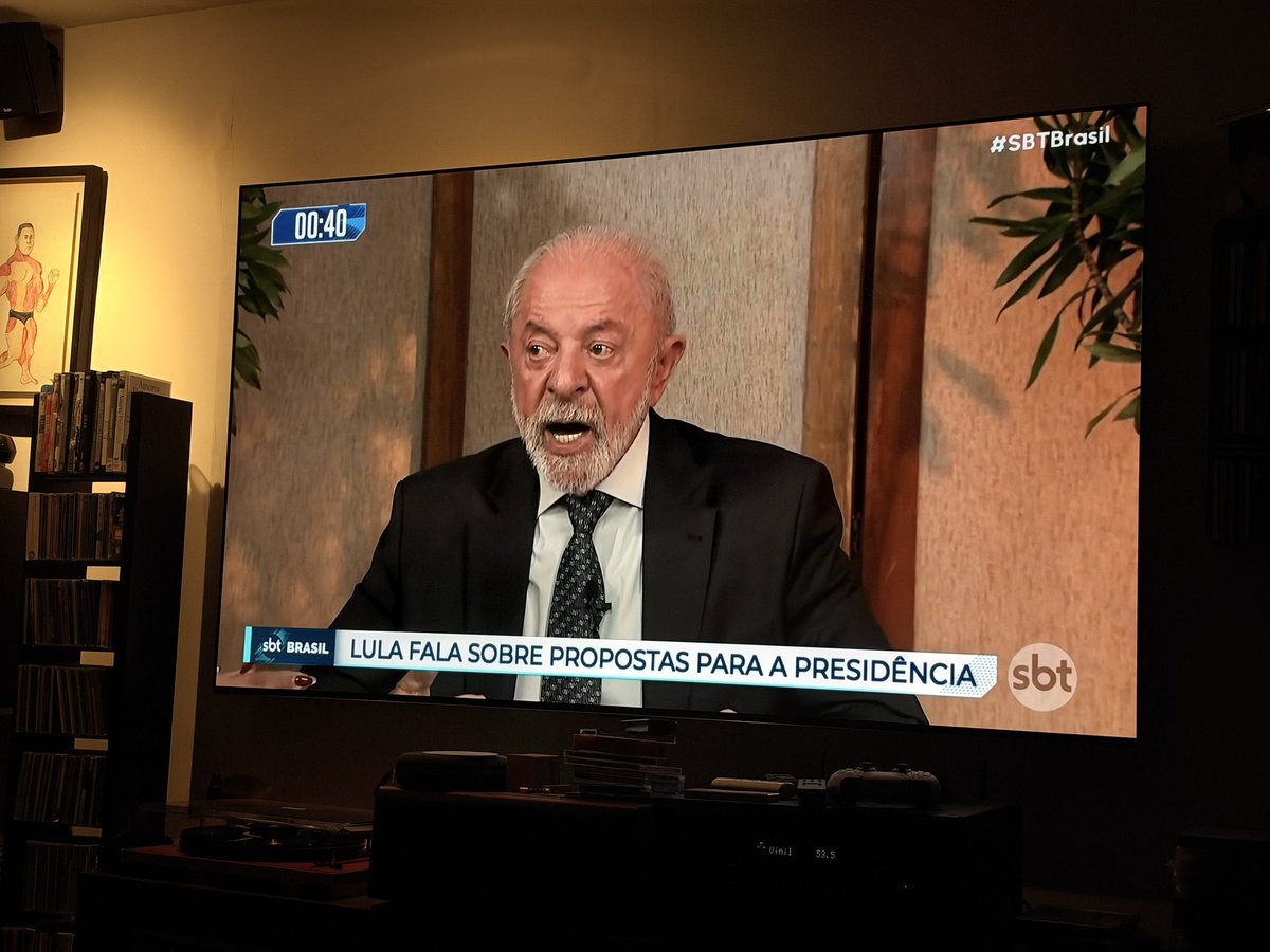 kmendoncafilho's tweet photo. Lula está mesmo dando show de líder no SBT. #ShowDoLulaNoSbt https://t.co/d03nqzGVyp