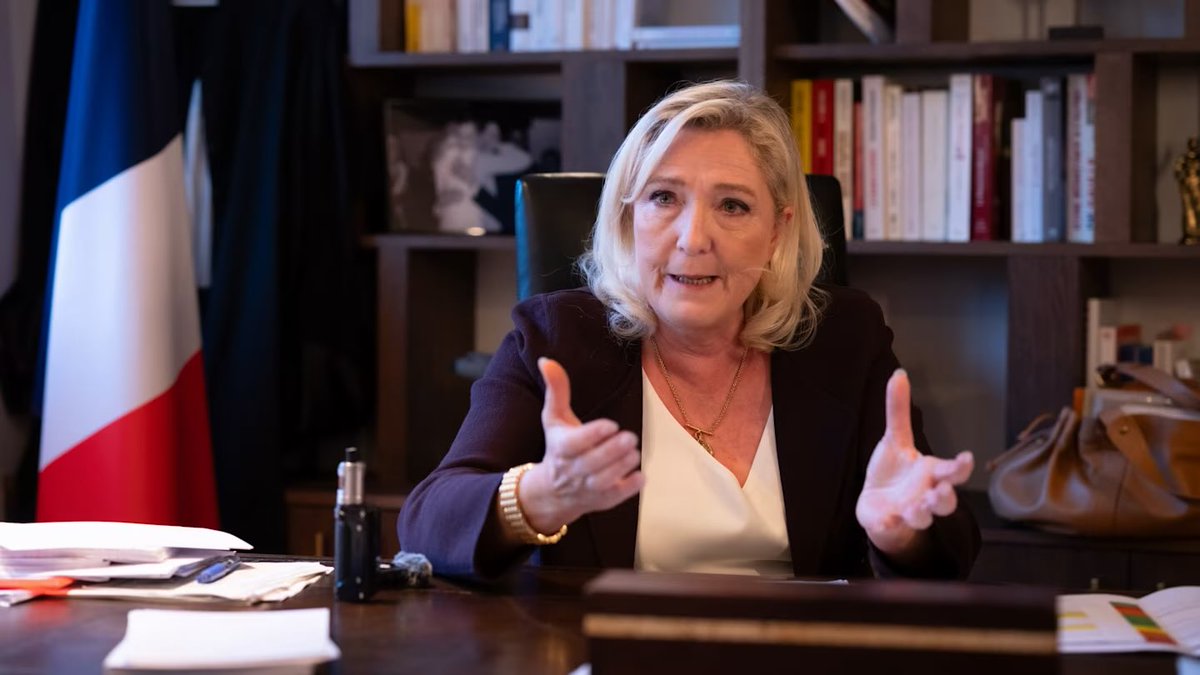 RussiaDirect's tweet photo. Marine Le Pen, who leads polls ahead of France's 2027 presidential election, vows to end aid to Ukraine, oppose its EU accession and restore ties with Moscow.

🔗 Source: https://t.co/7D0q7Uk4Pk https://t.co/8d0rNFJEDp