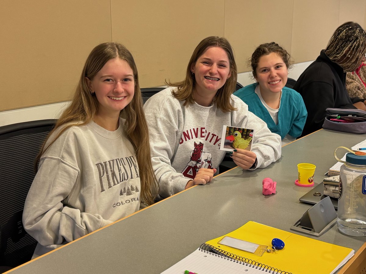 bvcaps's tweet photo. 🏥🩺CAPS Sports Med. students learned about the rewarding field of occupational therapy from Dr. Ana Hancock of @RockhurstU OT! 💙Students explored OT careers, practice settings, patient-centered care, &amp; rehabilitation thru engaging activities.✨Thanks to Dr. Hancock! #BVTogether https://t.co/FMmlwXaA8R