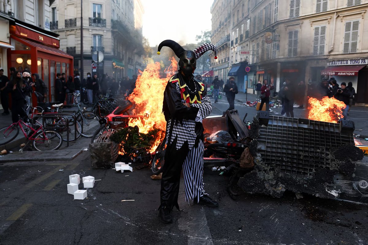 sreemoytalukdar's tweet photo. Have you noticed the not-so-subtle difference?

This is a Reuters image of protests in France. Most of the western media reportage on French protests focus exclusively and overwhelmingly on brutality, destruction and anarchy of the protestors, portraying them as out of control monsters.

In contrast, most of the visual reportage of protests in India focus exclusively on police action on violent protestors. Rarely would you find images of destruction, though these were widely noted.

This isn't a coincidence. The lens is revealing. The visual imagery creates two narratives. One, protests in West are "evil". Protests in India are "against evil".