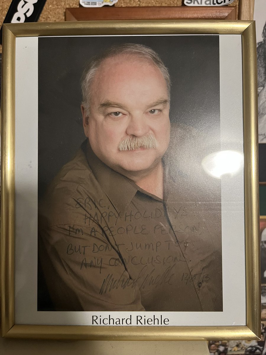 EricBalkman's tweet photo. From one of the funniest movies of all time (#OfficeSpace) to one of the most underrated sitcoms of all time (#GroundedForLife), as well as all the other stuff this dude did, he truly was one of the best. R.I.P. #RichardRiehle. https://t.co/8H0dJCDd4q