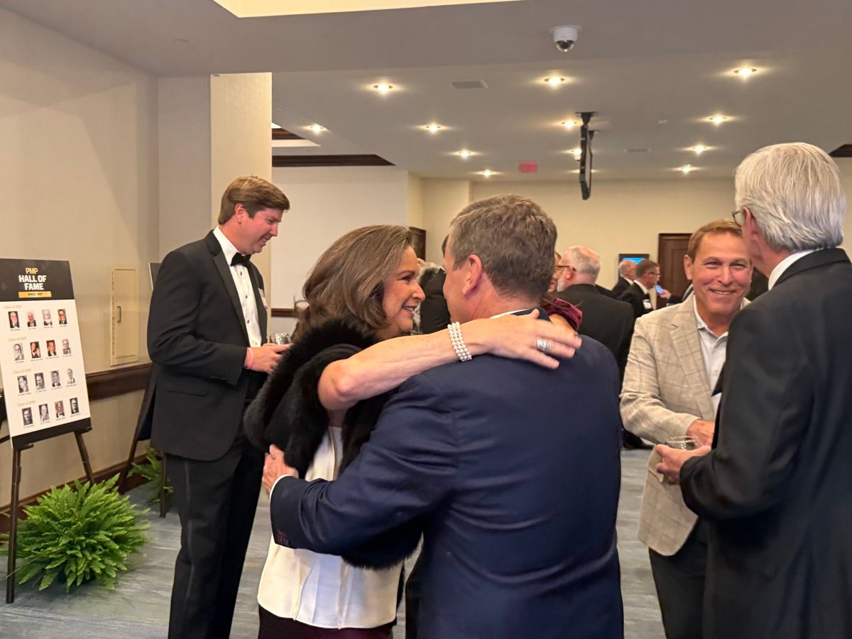 PMP_magazine's tweet photo. The 2026 PMP Hall of Fame is underway! 📸

We are excited to gather with pest industry professionals for a night of honoring this new class.

Stay tuned for more coverage! 

#PMPHallofFame #PestIndustry https://t.co/SzbdaqvsGP