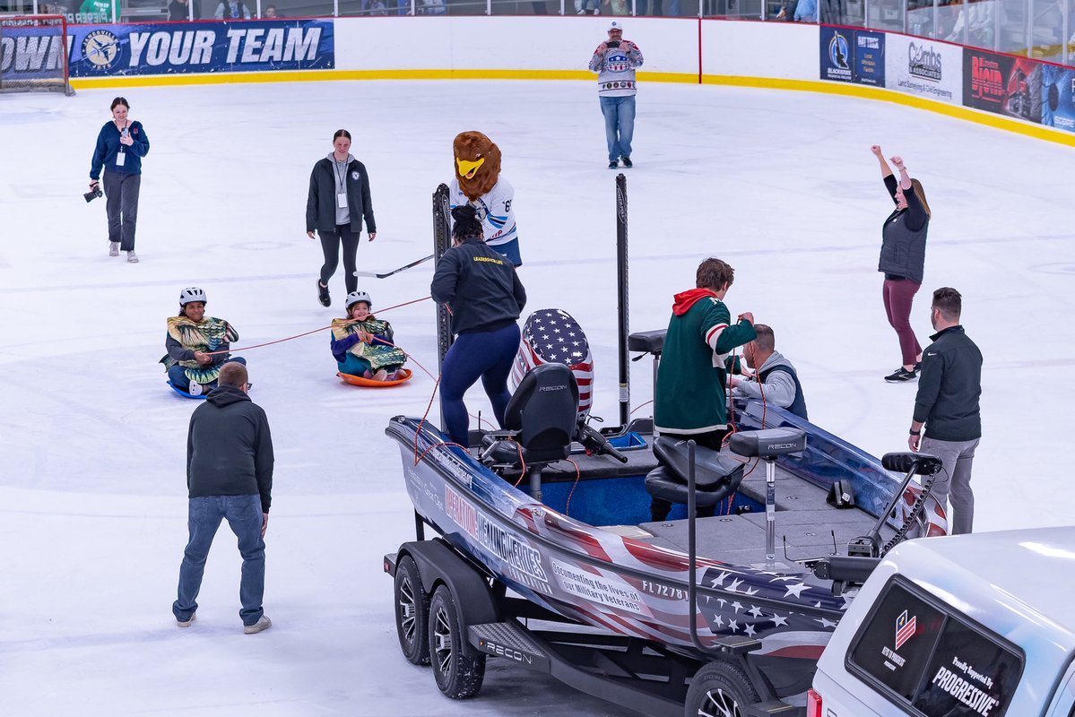 JanesvilleJets1's tweet photo. Two Nights, One Incredible Weekend 🍻🎣

Thank you to everyone who joined this weekend for Dollar Beer Night &amp; Take A Vet Fishing Night!! The Jets hit the road this weekend, but we can’t wait to see you back at home on Oct. 30th &amp; 31st!!

#JanesvilleJets #NAHL #WeekendRecap https://t.co/LxJ2okSoLg