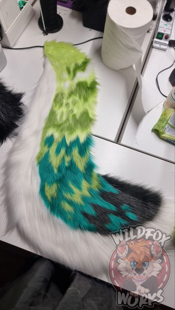 WildFoxWorks's tweet photo. One side of the tail is done
Nearly finished with this suit https://t.co/7bjehriE8a