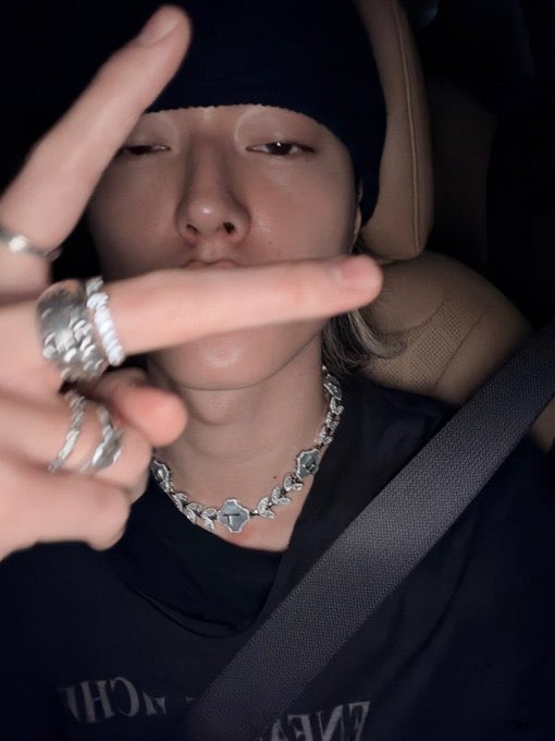 harusource's tweet photo. Good morning YOOOOOO! https://t.co/uOJC0QRYg4