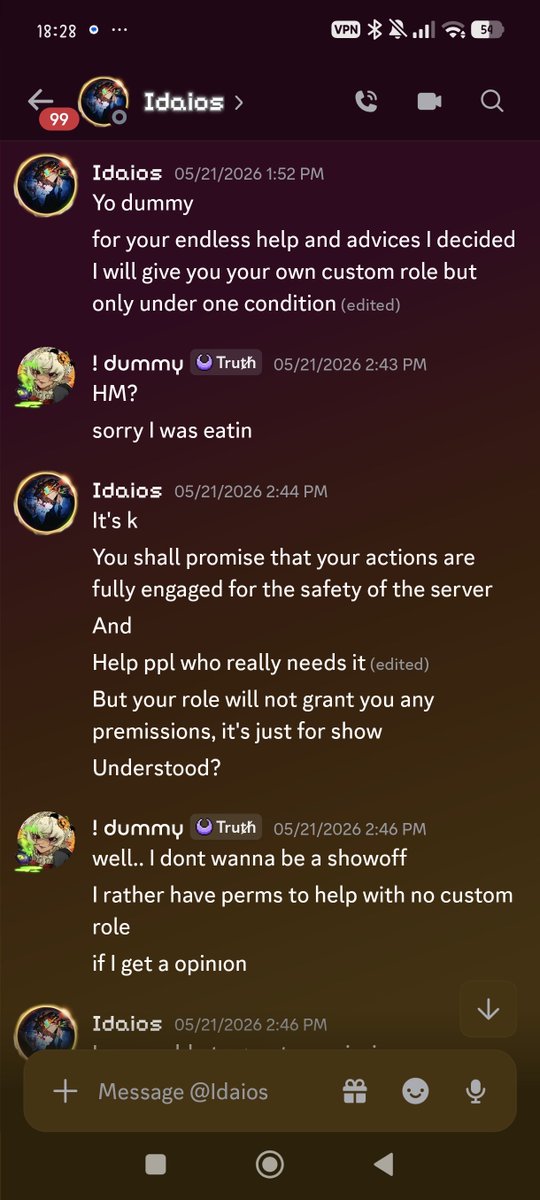 Dummbersh's tweet photo. Since I'm getting threats anyway here is a little debunk of their little document. Idaios gave me the custom role he made, I can't change the hiarchy of the highest role I have lol.

Yo please harrass me more Twix fans, I'm glad I spoke out and didn't stay silenced. https://t.co/EAO5YyY3aW