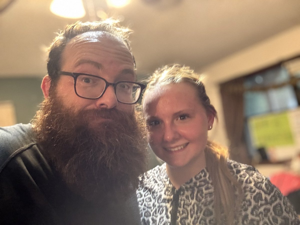 cuatronelson's tweet photo. One of these girls ran 2 miles with me. The other 5 miles! https://t.co/2feIPRSxmp