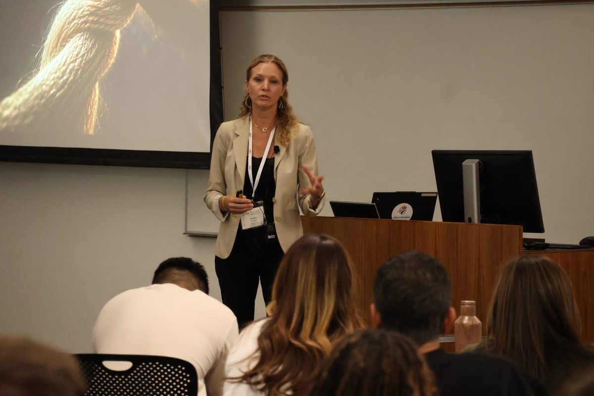 CruzDefender's tweet photo. Chief Public Defender Heather Rogers taught at @NCDC’s workshop at ASU this weekend, helping defenders build client relationships and bring clients’ stories to life through direct examination and opening statements. Great to see so many California defenders! https://t.co/JI5UOmDVMB