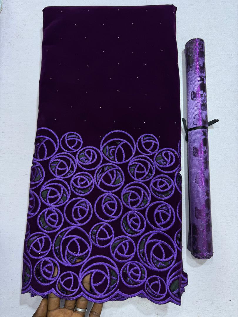 MAF_clothing_'s tweet photo. Laser cut Korean velvet

150k/5yards

Lagos

Nationwide delivery 

Please retweet https://t.co/oB7NyLSfQx