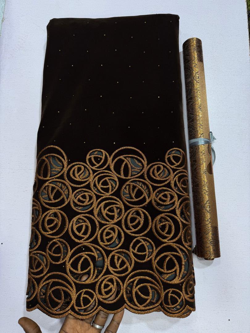 MAF_clothing_'s tweet photo. Laser cut Korean velvet

150k/5yards

Lagos

Nationwide delivery 

Please retweet https://t.co/oB7NyLSfQx