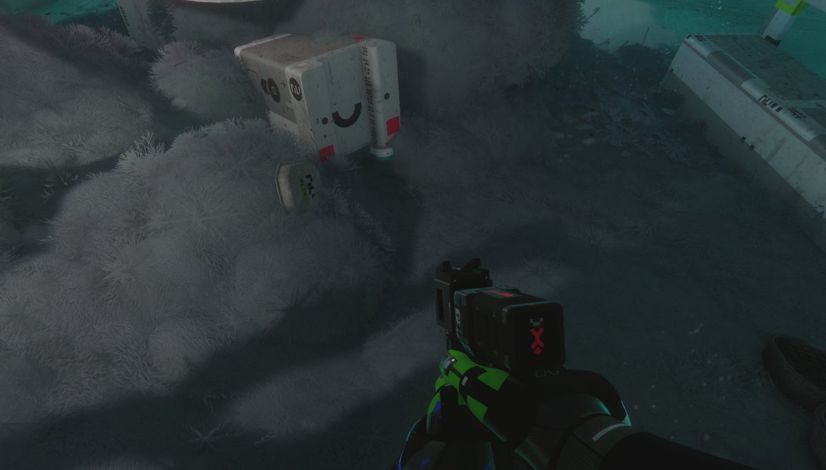 zenithfl4re's tweet photo. poor fella :[ https://t.co/omTorUZoDZ
