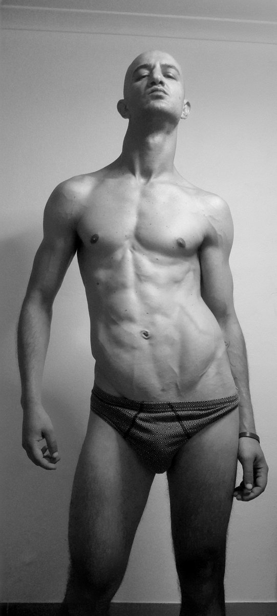 qdp369's tweet photo. Artsy...
0722375555
#blackandwhitephotography #underwearmodel #maleunderwearmodel #southafricanmodel #leanmuscle #southafricangay #southafricantalent https://t.co/WXTiNrtfs1