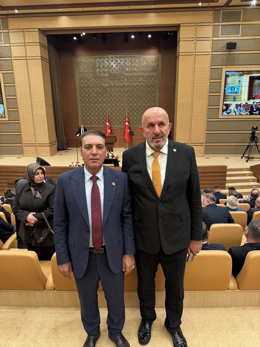 umithanca63's tweet photo. 19 Ekim muhtarlar günü münasebetiyle külliye de cumhurbaşkanımız ve içişleri Bakanımız Sayın @mustafaciftcitr le beraberdik Şanlıurfa daki tüm muhtarlarımızın selam ını ilettim sayım bakanımızın tüm muhtarlarımıza selamları vardı biz her zaman muhtarlarımızı ve Şanlıurfa’mızı bütün platformlarda dile getiriyoruz getirmeye devam edeceğiz 

Şanlıurfa Tüm Muhtarlar Federasyonu başkanı 
Ümit Hanca