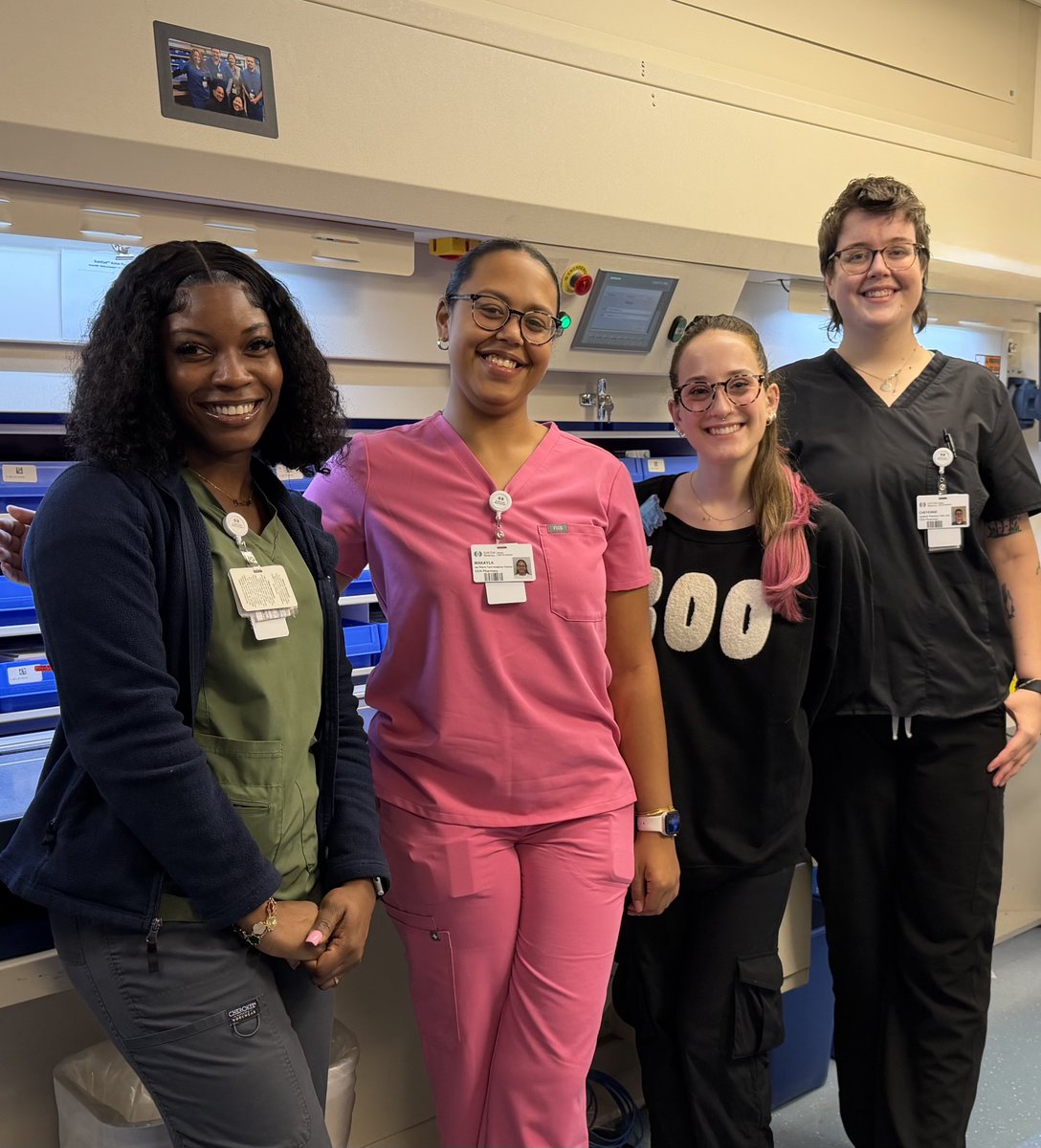 CapeCodHealth's tweet photo. It’s Pharmacy Week! Thank you to our pharmacists, pharmacy technicians and support staff across Cape Cod Healthcare for helping patients get the medications, guidance and care they need. We’re grateful for your expertise and teamwork!

#PharmacyWeek #ThankYou #CapeCodHealthcare https://t.co/tW0SfywdFZ
