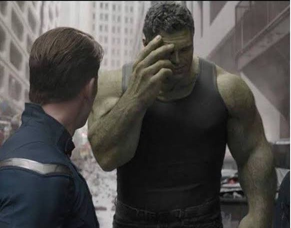 Meninosdavela's tweet photo. o Hulk assim depois do chapéu 🫣 https://t.co/5Lg04kTifY