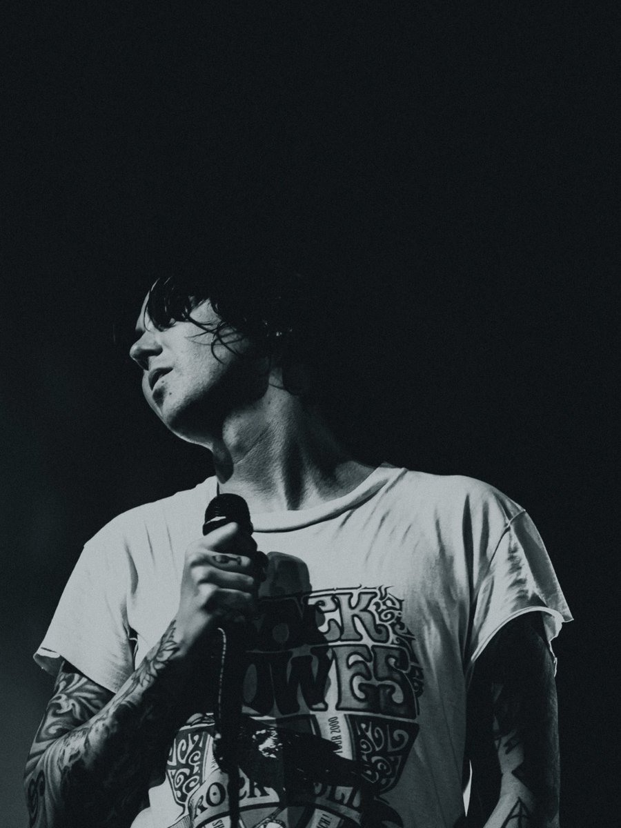 SWStheband's tweet photo. St. Louis 🖤

Ottawa and Montreal - VIP upgrades are still available, get yours now at https://t.co/vjVmyuGC4d

📷 James Coffman https://t.co/GQQgUWZjAa