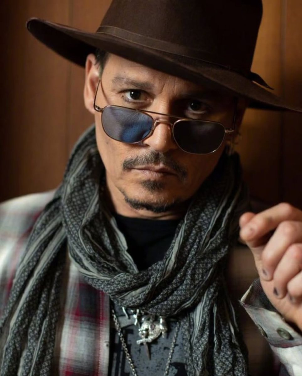 LittlePeeps1963's tweet photo. "Feelings are just visitors, let them come and go." ~ Mooji

#JohnnyDepp
#IStandWithJohnnyDepp
#JohnnyDeppIsABeautifulSoul
#JohnnyDeppIsARealArtist
#JohnnyDeppIsARockStar
#JohnnyDeppWon
#JohnnyDeppKeepsWinning
#JohnnyDeppIsLoved
#NeverFearTruth
#JohnnyDeppIsALegend
#TeamDepp
📸TO https://t.co/558Fx8VgyJ