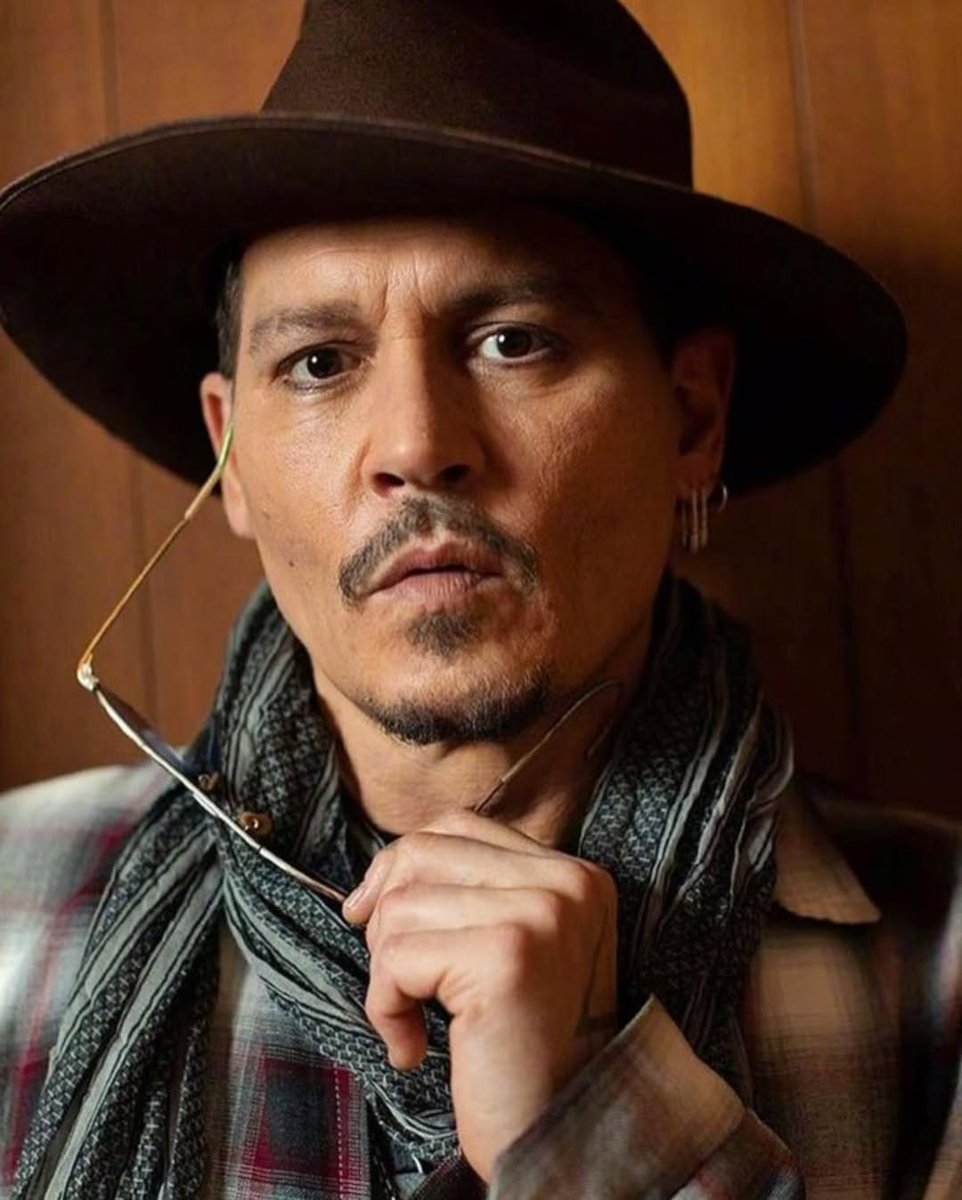 LittlePeeps1963's tweet photo. "Feelings are just visitors, let them come and go." ~ Mooji

#JohnnyDepp
#IStandWithJohnnyDepp
#JohnnyDeppIsABeautifulSoul
#JohnnyDeppIsARealArtist
#JohnnyDeppIsARockStar
#JohnnyDeppWon
#JohnnyDeppKeepsWinning
#JohnnyDeppIsLoved
#NeverFearTruth
#JohnnyDeppIsALegend
#TeamDepp
📸TO https://t.co/558Fx8VgyJ