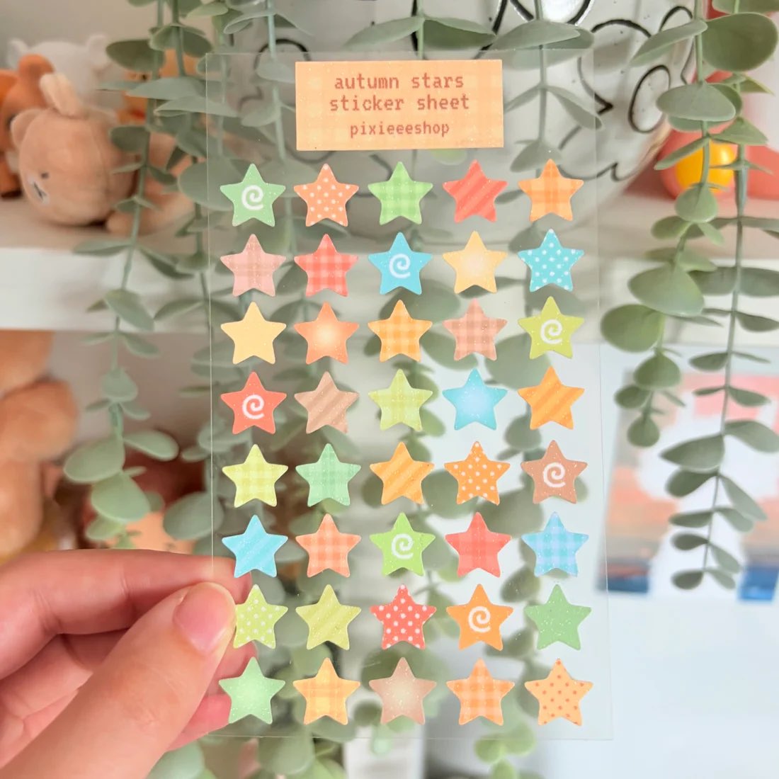 pixieeeshop's tweet photo. my handmade star stickers 🌟 https://t.co/wr26QO1MsE
