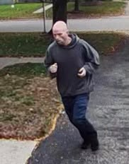 BPD_MN's tweet photo. If you have photos or videos that could help our investigations, please contact the PD.
If you see this individual, call 911.
We are not releasing the suspect's name at this time as it's an active investigation. 
Thanks for your assistance. -Your BPD Investigators https://t.co/NN8F5TBA2R